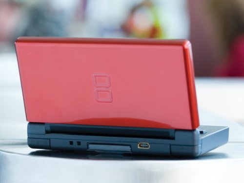 Nintendo DS Lite Crimson / Black (Renewed) B3995