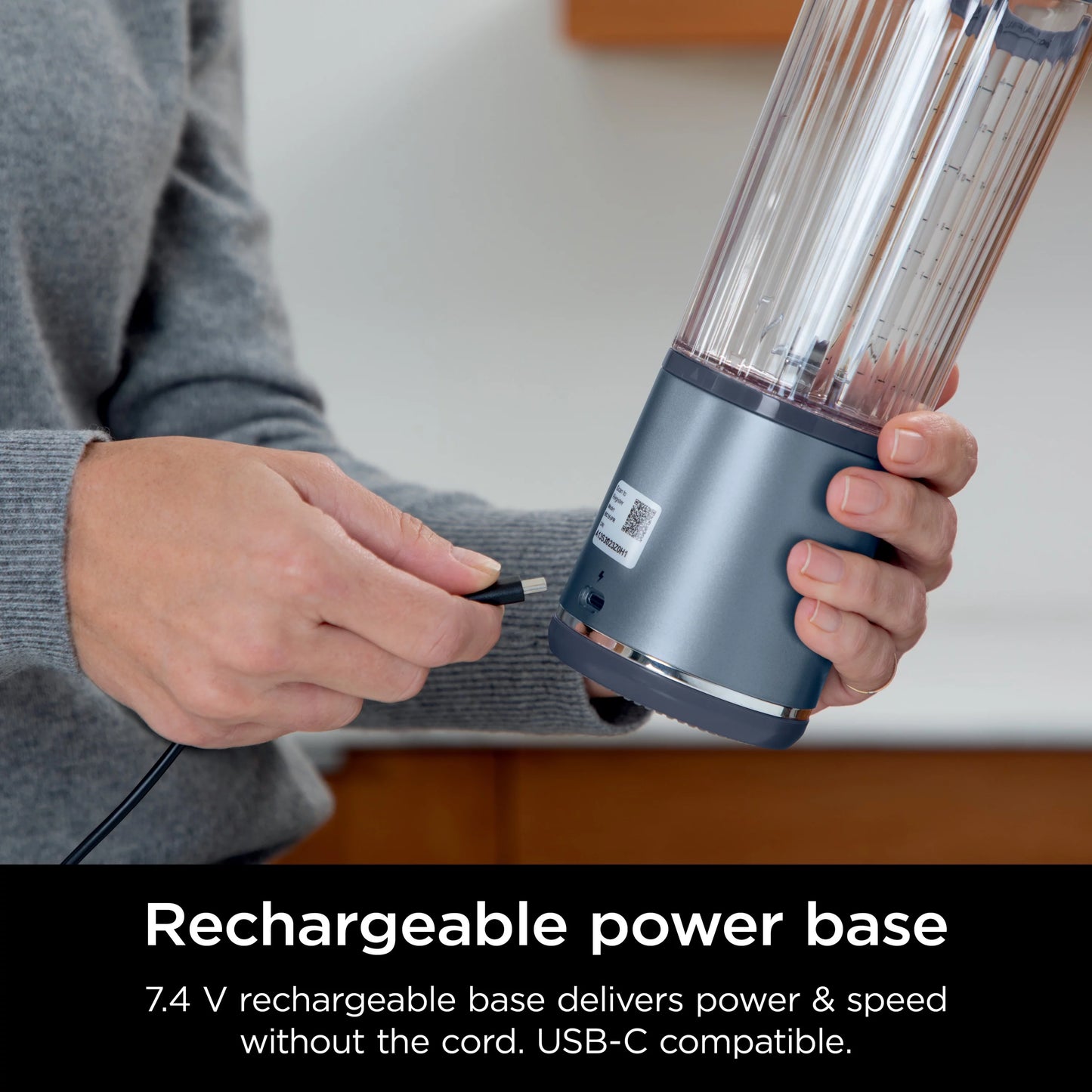 Portable Blender with Leakproof Lid, 18 oz I874