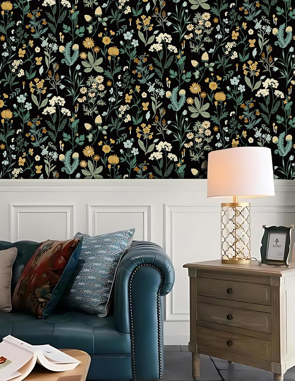Dark Wild Floral Peel and Stick Wallpaper K742513