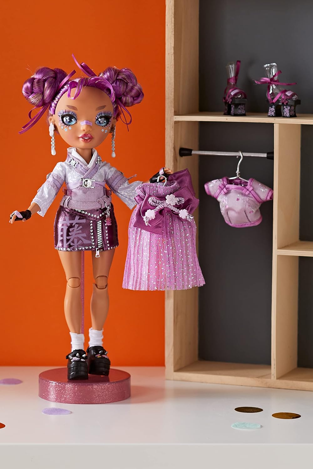 Mauve Purple Fashion Doll with 2 Designer Outfits and Accessories I8104