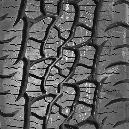 On and Off-Road Tire for Light Trucks, SUVs, and Crossovers, 265/70R17 Q8946