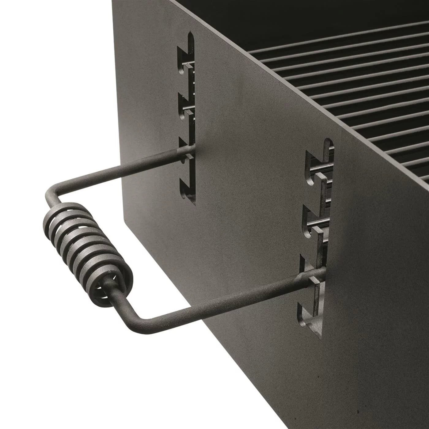 Heavy-Duty Park-Style Charcoal BBQ Grill for Camping and Outdoor Cooking S457
