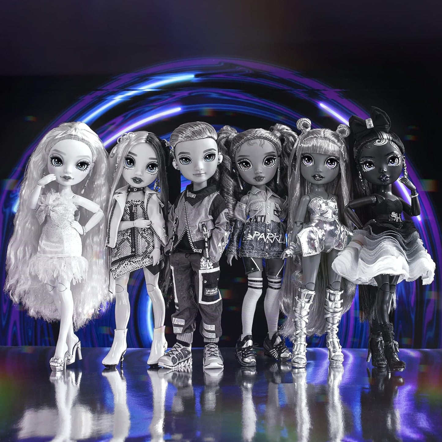 Grayscale Fashion Doll with 2 Grey Outfits and Accessories I51862