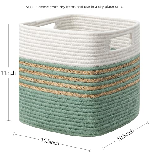 Storage Cubes Set of 4 with Handles, Woven Baskets for Shelves Q26748