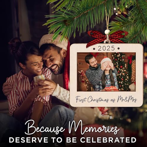 Christmas Ornament Picture Frame - Wooden Landscape Photo Frame for Tree U75225
