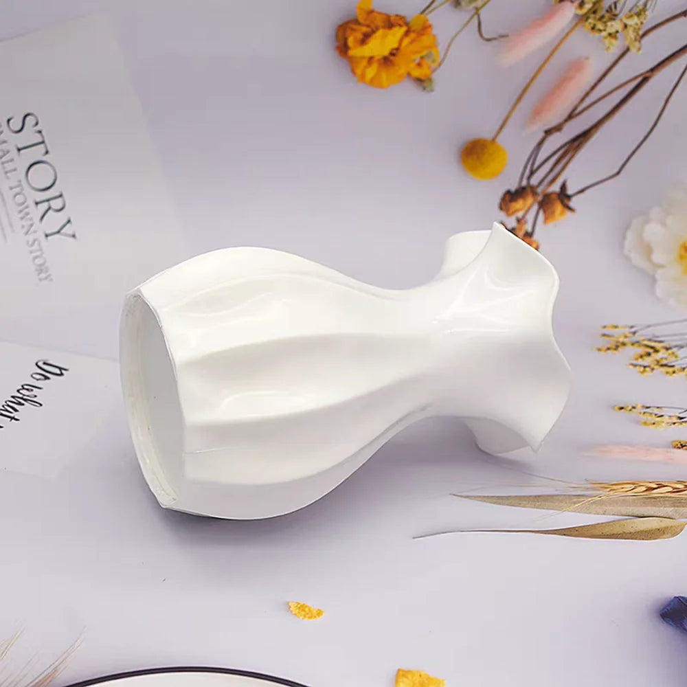 White vase D5853