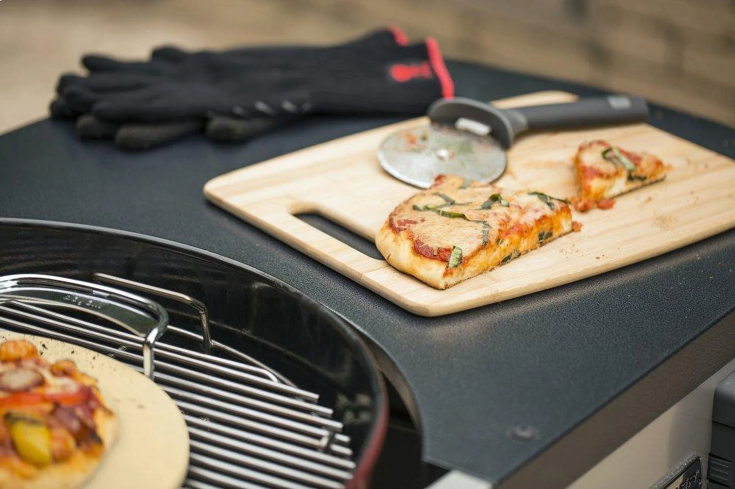 Charcoal Grill, 22 Inch, Crimson Z1519